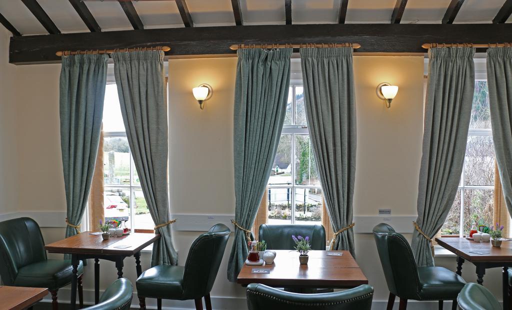 Glenmoriston Arms Hotel Invermoriston Buitenkant foto