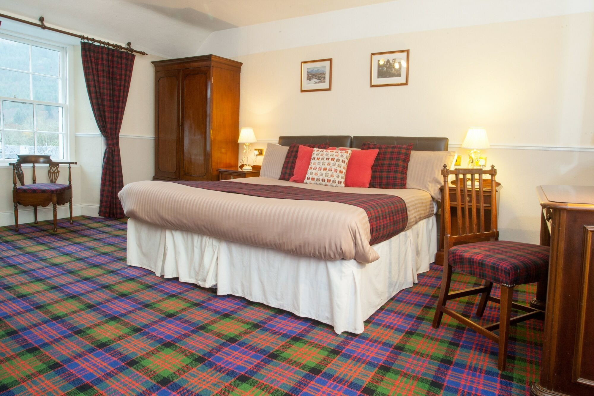 Glenmoriston Arms Hotel Invermoriston Buitenkant foto
